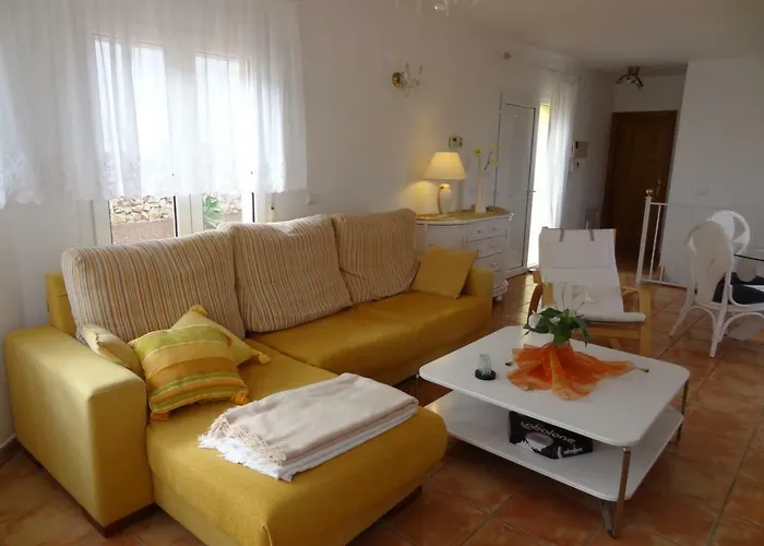 Poseidon Willa Denia